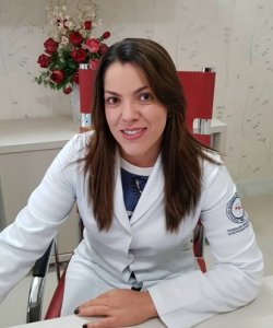 Dra Marina Teles Rodrigues