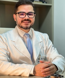 Dr. Ítalo Dias Espinola Dr. Ítalo Dias Espinola