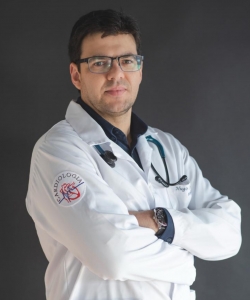 Dr. Hugo Farias  Dr. Hugo Farias
