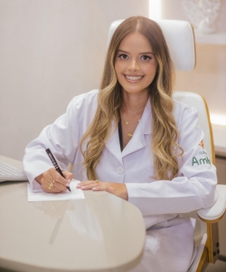 Dra. Bruna Rocha Dra. Bruna Rocha