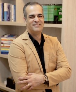 Dr. Maurício Cajazeira de Andrade Dr. Maurício Cajazeira de Andrade