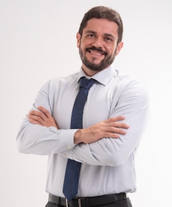 Dr. Renato Chiachio Amorim Dr. Renato Chiachio Amorim