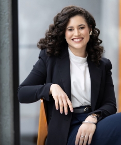 Drª Paula Toledo de Almeida  Drª Paula Toledo de Almeida