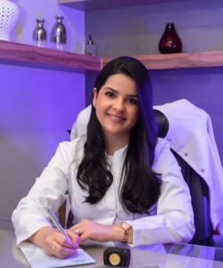 Dra. Aline Rezende Dra. Aline Rezende