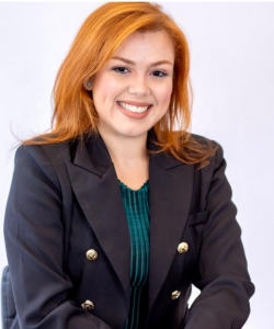 Dra. Karenina Dias Oliveira 