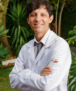 Dr Leonardo Cunha Costa  Dr Leonardo Cunha Costa
