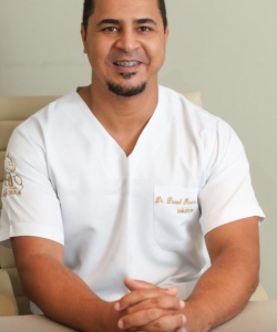 Dr. Daniel Pereira Novaes Dr. Daniel Pereira Novaes