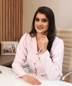 Dra Jamily Almeida de Souza Dra Jamily Almeida de Souza