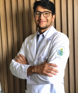 Dr. Marcos Moura Dr. Marcos Moura